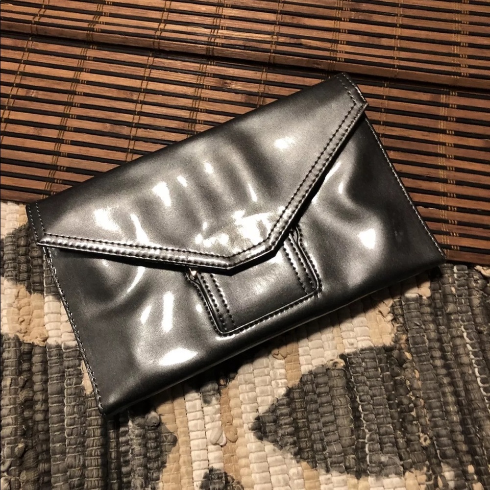Nine west clutch